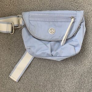 lululemon fanny pack